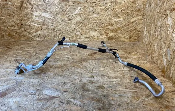 Hyundai Kona I Air conditioning (A/C) pipe/hose