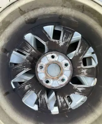 Honda CR-V R17 alloy rim 