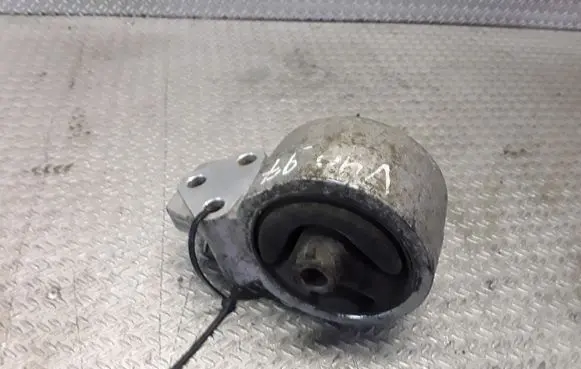 Volvo S40, V40 Engine mount bracket