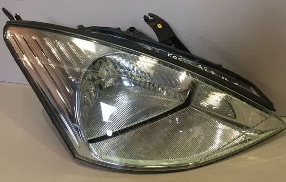 Ford Focus Headlight/headlamp