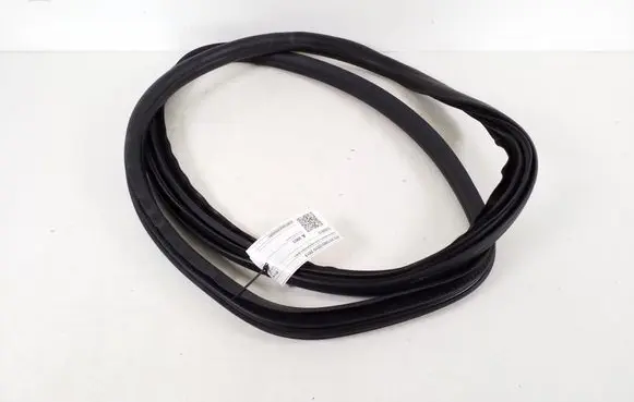 Volvo V60 Rear door rubber seal (on body) 31424018