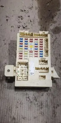 Hyundai Veloster Fuse box set 954002V100
