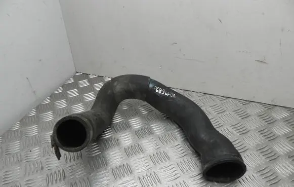 Air intake hose/pipe