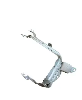Audi SQ7 Fender mounting bracket 4M0821131E