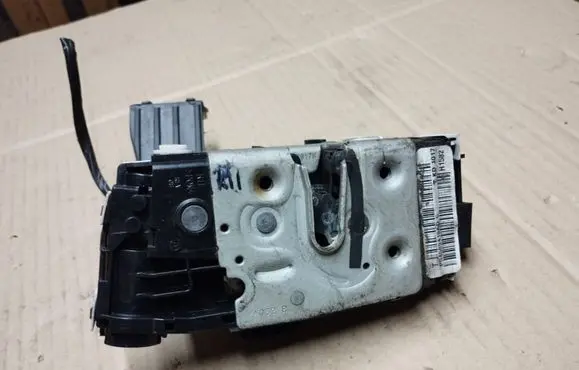 Dodge Caliber Rear door lock