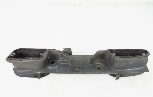 BMW 7 E38 Intercooler air guide/duct channel 8390380
