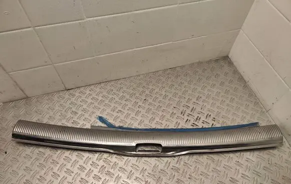 Volkswagen PASSAT B5.5 Trunk/boot sill cover protection 3B9863459K