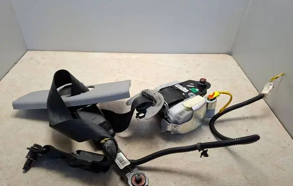 Hyundai i30 Front seatbelt 88820A6000TX 151107A0070