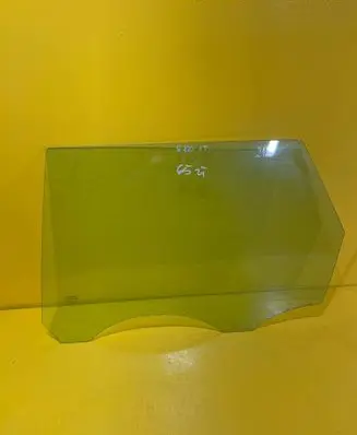 Rear door window glass