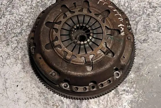 Ford Fiesta Flywheel 2S617563AB 3S617550AA