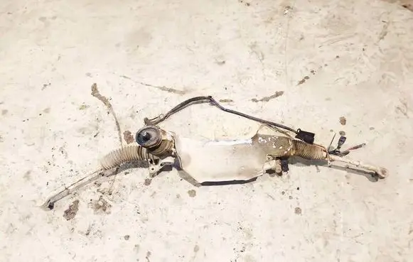 Volkswagen Touran I Steering rack