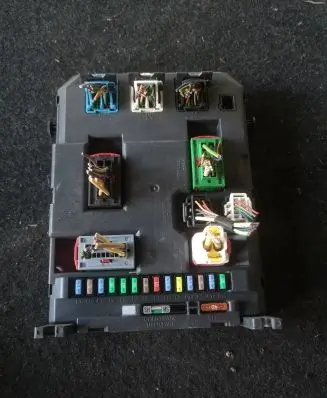 Citroen DS3 Fuse module 9666952280
