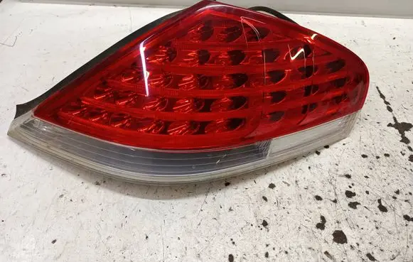 BMW 6 E63 E64 Rear/tail lights 6911892