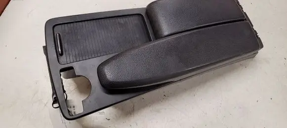 Mercedes-Benz C W204 Armrest A2046800639