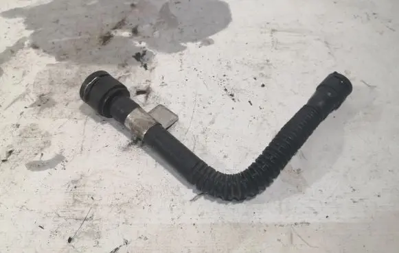 Opel Insignia A Breather hose/pipe 55566095