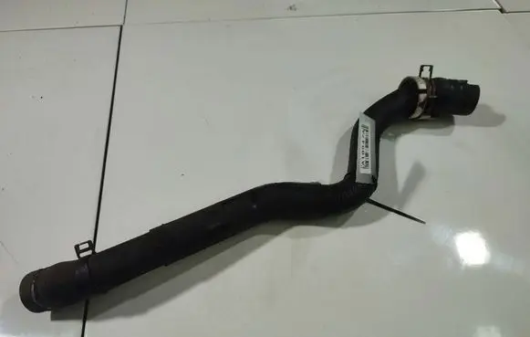 Mazda 3 I Engine coolant pipe/hose 