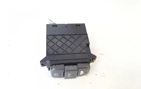 Honda Civic Windscreen/window heater switch 0121tg110 0121t-g110