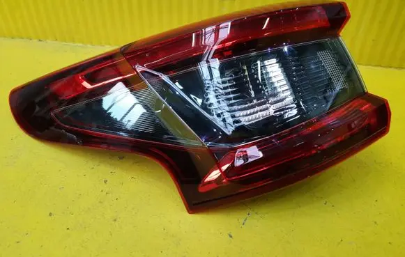 Nissan Qashqai Rear/tail lights