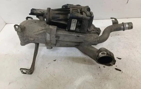 Peugeot 5008 EGR valve 9671187780 1033370459