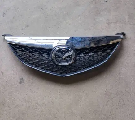Mazda 6 Front bumper upper radiator grill GJ6A50712