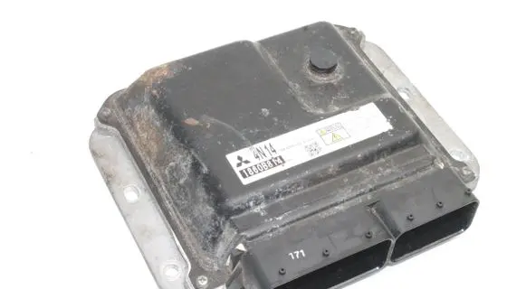Mitsubishi Outlander Engine control unit/module 2757001723