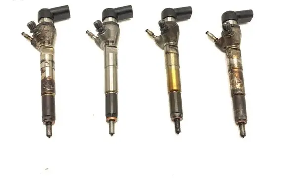 Nissan Juke I F15 Fuel injectors set 166006212R