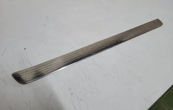 Mercedes-Benz S W222 Front sill trim cover A2226807835