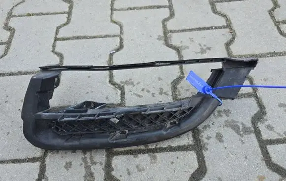 BMW 1 E82 E88 Fog light bracket 7178711