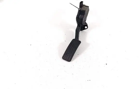 Subaru Legacy Accelerator throttle pedal 36010AG140
