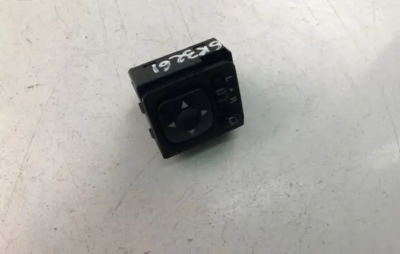 Mitsubishi Outlander Other switches/knobs/shifts 183569