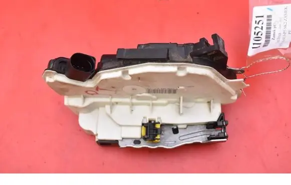 Seat Ibiza IV (6J,6P) Rear door lock 6J0839016C