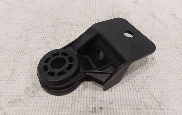 Chevrolet Camaro Radiator support slam panel bracket 84009866