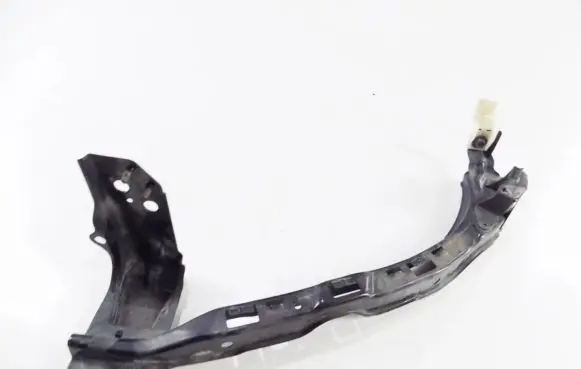 Headlight/headlamp mounting bracket