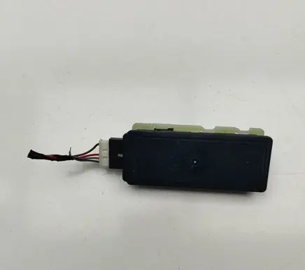 BMW X2 U10 Aerial antenna amplifier 5A9DDC9 A3C10274410