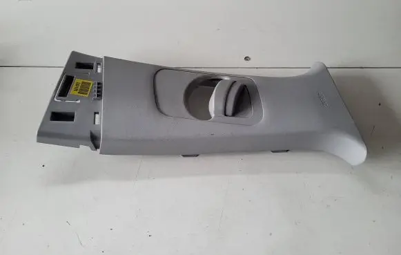 Hyundai Kona I Seat belt trim 85840J9000