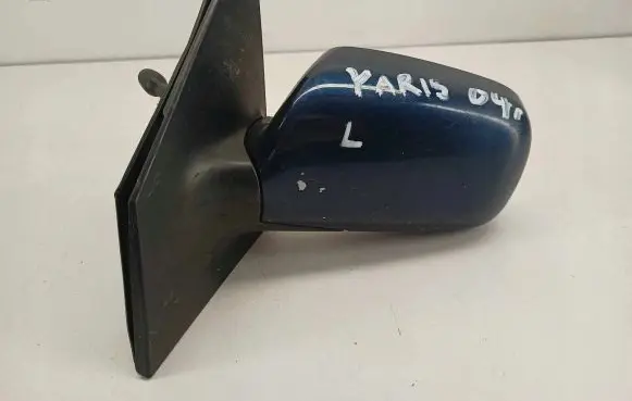 Toyota Yaris Manual wing mirror 