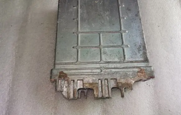 Nissan Primera Engine control unit/module 0281001629 237102J624