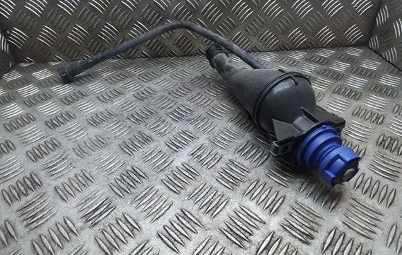 Peugeot Traveller AdBlue liquid reservoir 9810969380