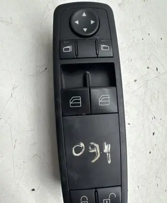 Mercedes-Benz B W245 Electric window control switch A1698206410