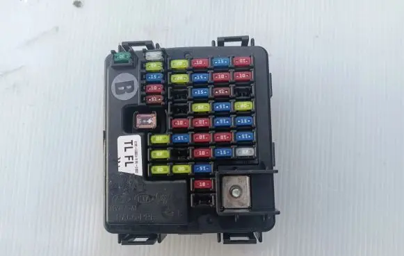 Hyundai Tucson TL Fuse module 91951D3220