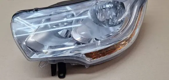 Citroen C4 II Headlight/headlamp 9687308280