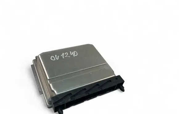 Volvo XC90 Engine control unit/module 08675760A 0261207712