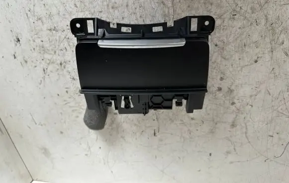 Audi A6 S6 C7 4G Car ashtray 8k0857951