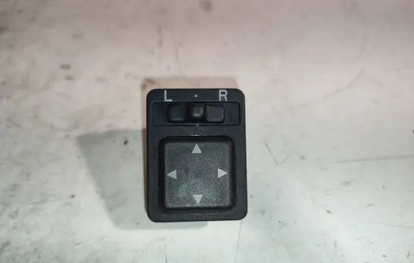 Toyota Avensis T220 Wing mirror switch 8487005020 9890322100