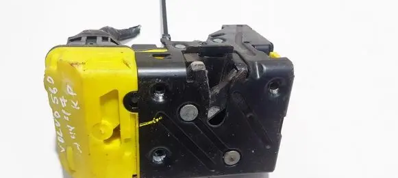Volvo S60 Front door lock 30699747
