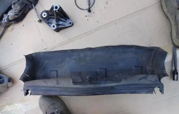 Ford Focus Radiator trim BM51-8312-AC