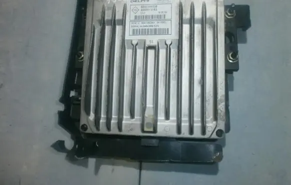 Renault Scenic II - Grand scenic II Engine control unit/module 8200399038 8200513163