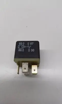 Volkswagen Golf IV Other relay 431951253H