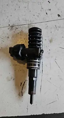 Audi A4 S4 B7 8E 8H Fuel injector 038130073BP