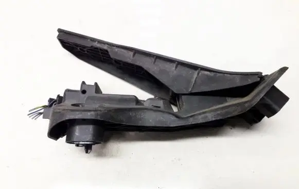 Volkswagen PASSAT B6 Accelerator throttle pedal 1K1721503L 6PV008600-00